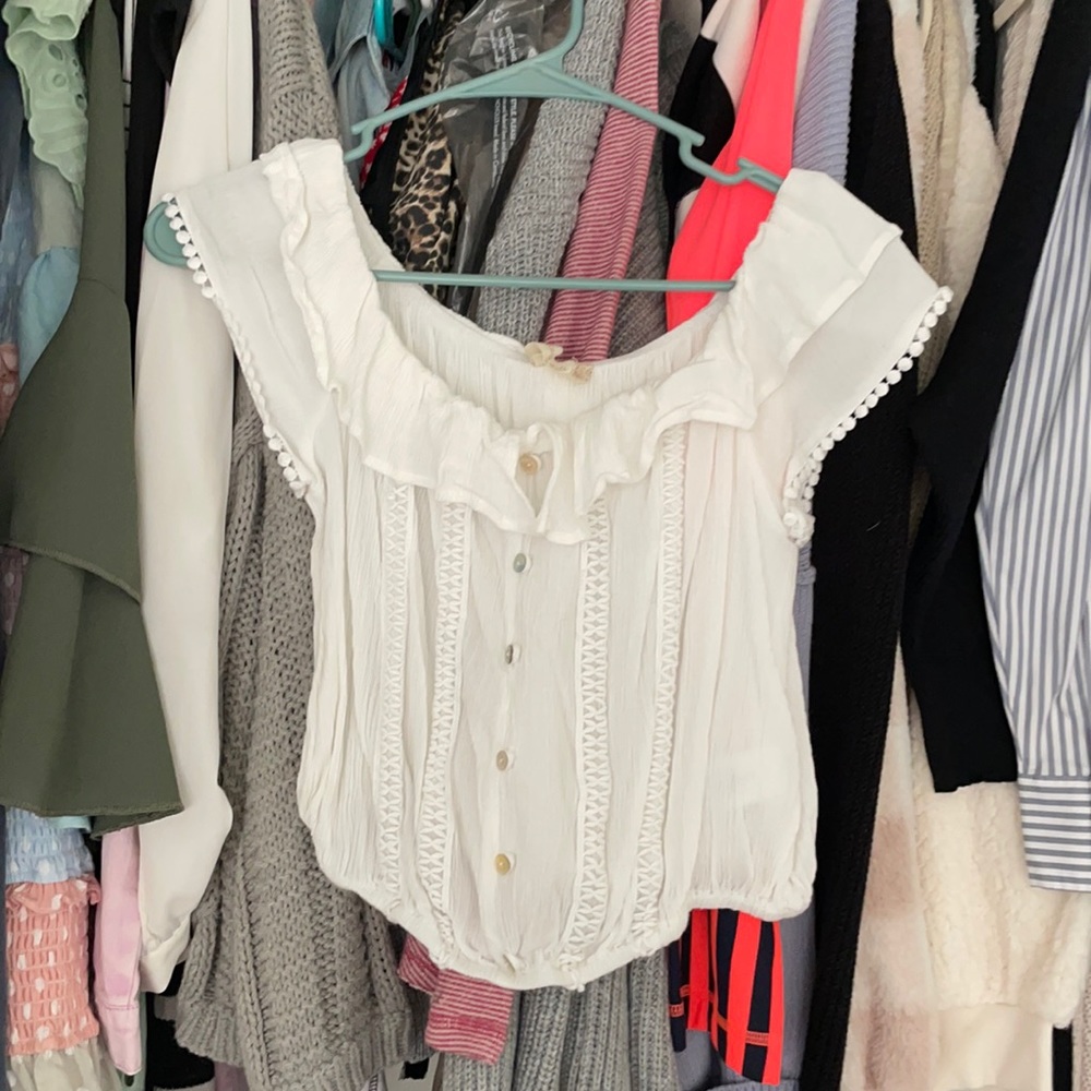 Flowy white top size small